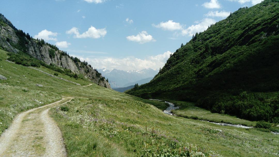 Lieu Secret Dans Les Alpes Suisses Villa Le Tretien Exterior photo